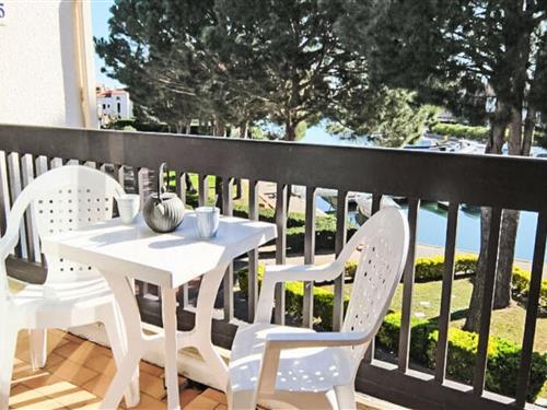 Holiday Home/Apartment - 4 persons -  - 66750 - St Cyprien