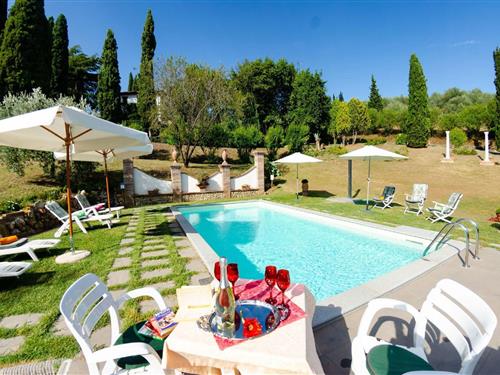 Sommerhus - 8 personer -  - 51010 - Pistoia