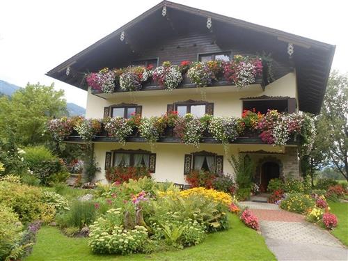 Holiday Home/Apartment - 3 persons -  - Friesach - 8966 - Aich-Assach
