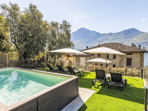 Holiday apartment - 5 persons -  - 22013 - Domaso
