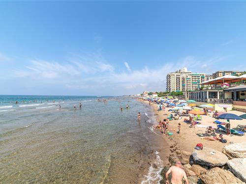 Holiday apartment - 4 persons -  - Via Lago di Como - 58022 - Follonica