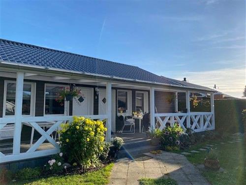 Holiday Home/Apartment - 4 persons -  - Weidenweg - 17217 - Penzlin / Wustrow