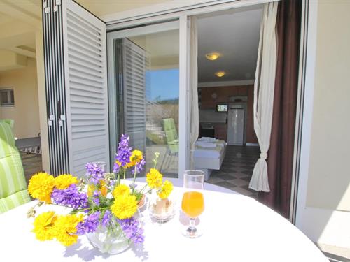 Holiday Home/Apartment - 2 persons -  - 20246 - Drace