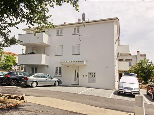 Holiday apartment - 4 persons -  - Ulica Stjepana Radica - 51523 - Baska