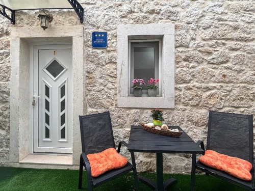 Holiday apartment - 2 persons -  - Celestina Medovica - Ploce-Opuzen - 20355 - Opuzen