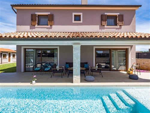 Holiday home - 6 persons -  - Bokordici - 52100