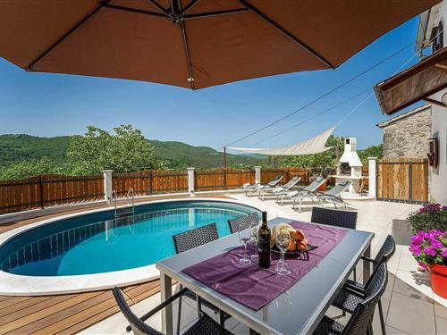 Holiday home - 4 persons -  - Prascari - 52420 - Buzet