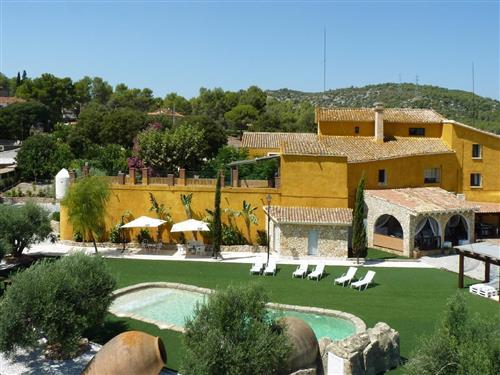 Holiday home - 26 persons -  - Avenida Can Trabal, - 08734 - Can Trabal