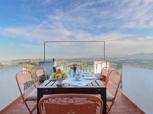 Sommerhus - 8 personer -  - 63075 - Acquaviva Picena