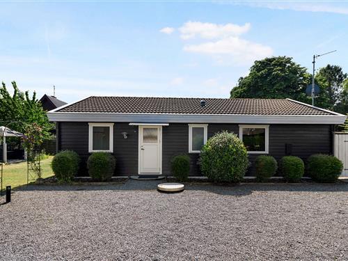 Sommerhus - 6 personer -  - Vestre Strandvej - 3730 - Nexø