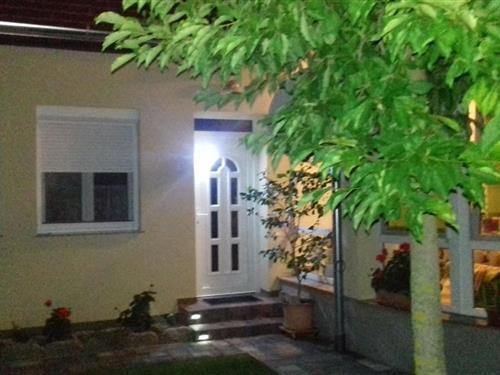 Holiday Home/Apartment - 2 persons -  - Ifjusag - 9737 - Bük