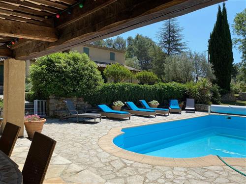 Holiday home - 13 persons -  - Lorgues - 83500