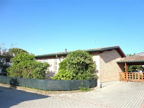 Sommerhus - 8 personer -  - 30021 - Porto Santa Margherita (V