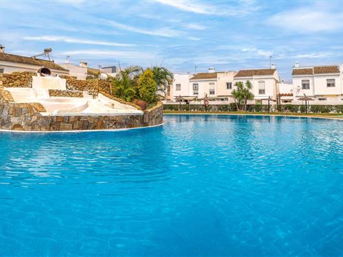 Holiday home - 5 persons -  - Urb Real de la Barrosa Casa - 11130 - Chiclana De La Frontera