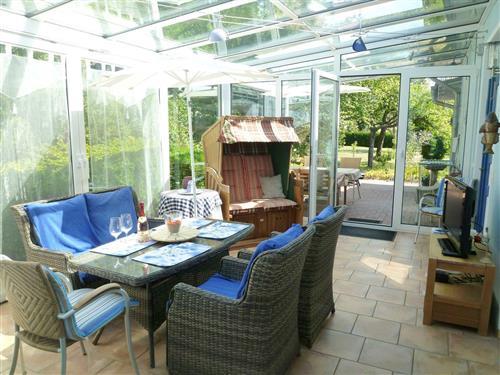 Ferienwohnung - 5 Personen -  - Lindenstr. 11,  freistehend,  2 Terrassen mit Liegen - 17459 - Koserow