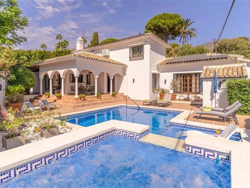 Holiday home - 8 persons -  - Urb. Doña Pilar - 29650 - Mijas