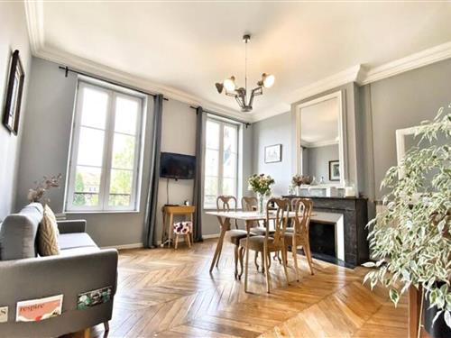 Ferienhaus - 4 Personen -  - 57000 - Metz