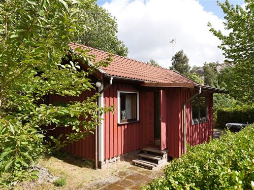 Holiday Home/Apartment - 4 persons -  - Lilla Lindeviksvägen 4 A - 45493 - Brastad