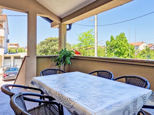 Ferienhaus - 5 Personen -  - 23000 - Zadar