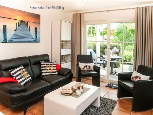 Holiday Home/Apartment - 4 persons -  - Strandstraße - 18225 - Ostseebad Kühlungsborn