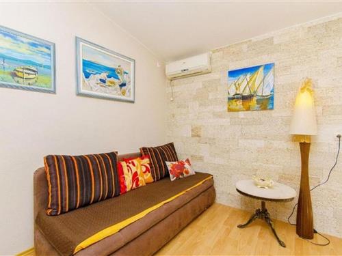 Ferielejlighed - 4 personer -  - 21223 - Okrug Gornji