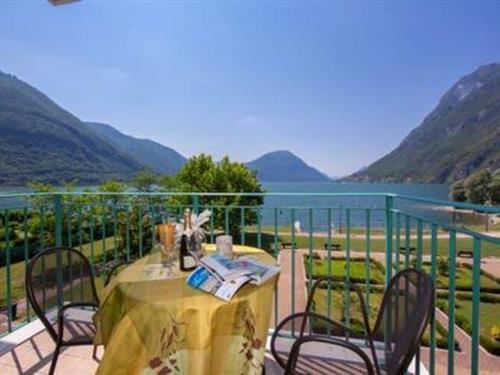 Holiday Home/Apartment - 6 persons -  - 22018 - Porlezza