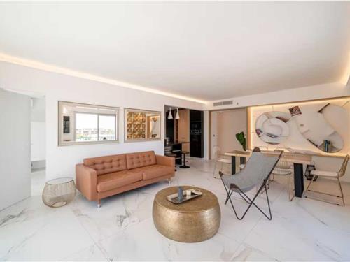 Holiday apartment - 6 persons -  - 06400 - Cannes