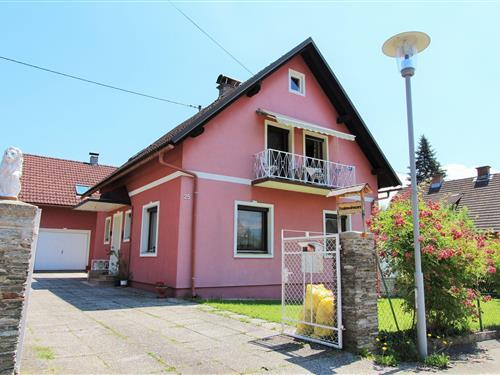 Holiday Home/Apartment - 5 persons -  - 9141 - Eberndorf