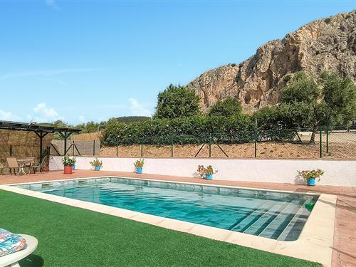 Holiday home - 15 persons -  - Polígono 43 Parcela - 29340 - Cañete La Real