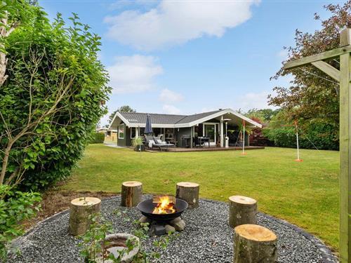 Holiday home - 7 persons -  - Ausasvej - Hasmark - 5450 - Otterup