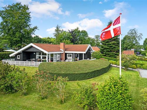 Sommerhus - 6 personer -  - Nøddevænget - Hejlsminde - 6094 - Hejls