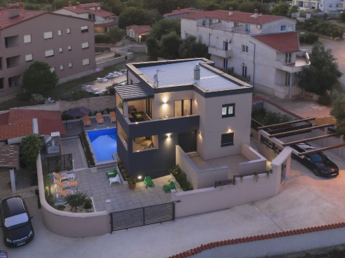 Holiday home - 10 persons -  - Medulin/Ližnjan - 52204