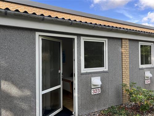 Ferielejlighed - 3 personer -  - Boulevarden 11C, dør - Balka - 3730 - Nexø