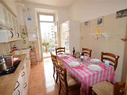 Semesterlägenhet - 5 personer -  - Via Apulia - 00183 - Rom – San Giovanni