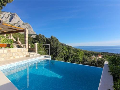 Holiday home - 6 persons -  - Bast - 21320 - Baska Voda