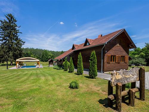 Sommerhus - 8 personer -  - Krajna - Slavonija-Orahovica - 33514 - Cacinci