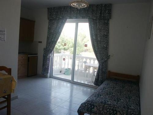 Ferielejlighed - 4 personer -  - Haraki Mainstreet - 85102 - Charaki