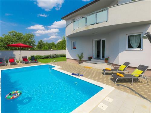 Holiday home - 8 persons -  - Pula/Vodnjan - 52212