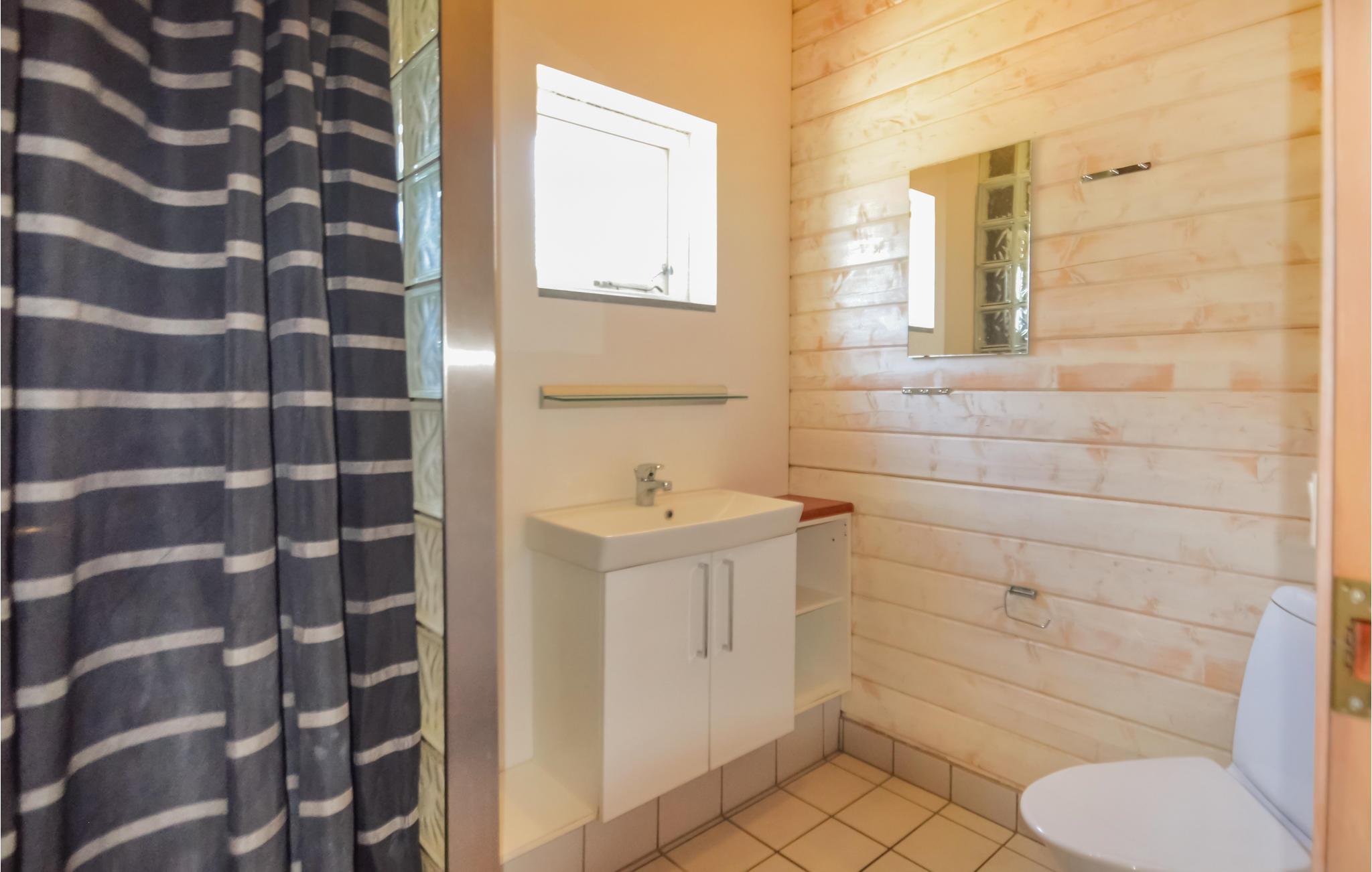 Sommerhus 18 personer harevej hostrup 7860 spøttrup 160 ... Badeværelse 2m2
