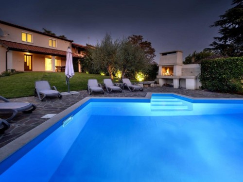 Holiday home - 6 persons -  - 52440 - Dracevac