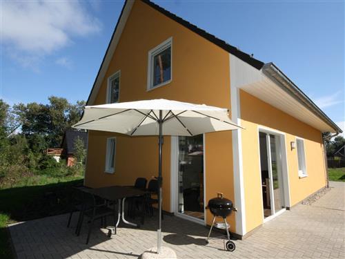 Holiday Home/Apartment - 4 persons -  - Waren - 17207