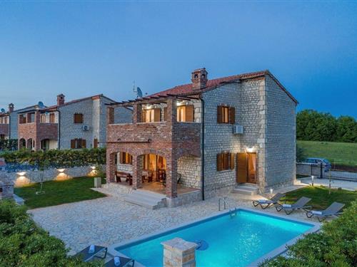 Holiday home - 9 persons -  - Stancija Paradiz 110 - 52342 - Butkovici