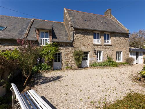 Holiday home - 8 persons -  - Saint Coulomb - 35350