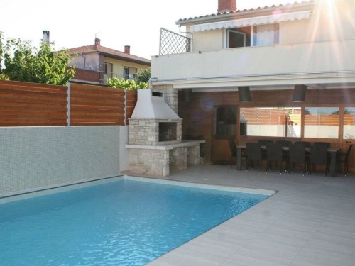 Villa - 10 persons -  - 52100 - Pula