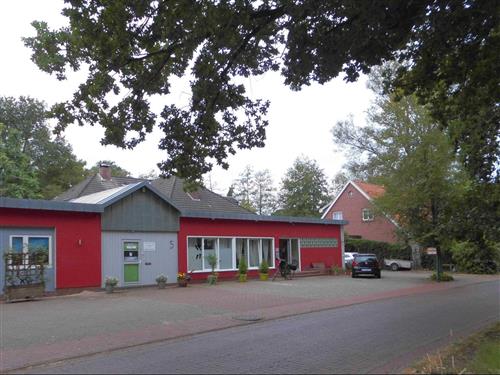 Ferienhaus - 3 Personen -  - Zum Sportplatz - 26670 - Uplengen