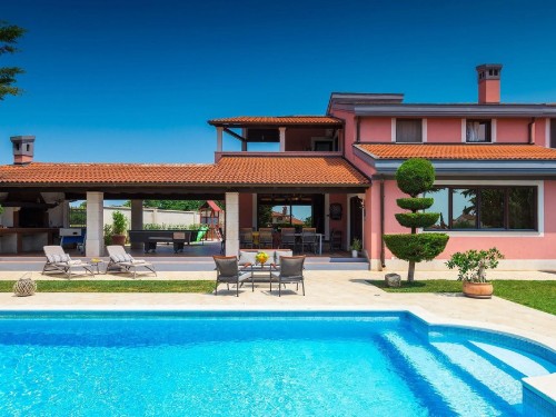 Holiday home - 12 persons -  - Brist - 52100 - Pula