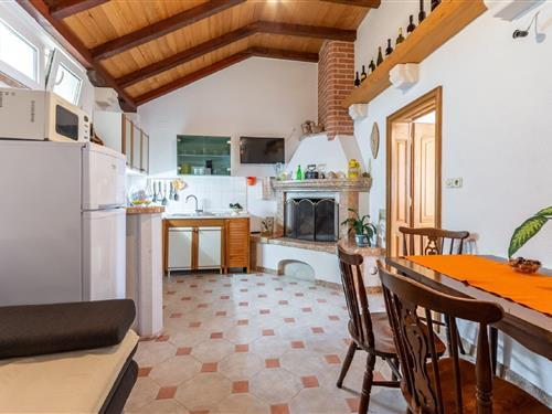 Holiday apartment - 3 persons -  - 21412 - Pucisca