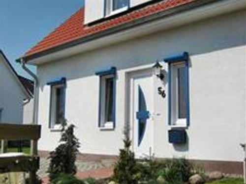 Holiday Home/Apartment - 4 persons -  - Seestr. 56 in der "Gutsanlage Kaltenhof" - 23999 - Kaltenhof