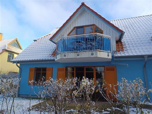 Holiday Home/Apartment - 4 persons -  - Am Leuchtfeuer - 18347 - Wustrow