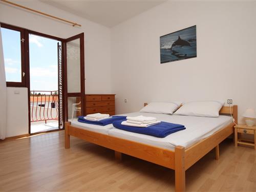 Holiday Home/Apartment - 4 persons -  - Starigrad - 23244 - Starigrad